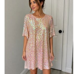 Monique Lhuillier Light Pink Sequin Short Sleeve Shift Dress